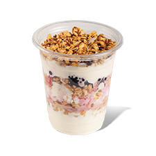 საუზმე გრანოლით და კენკრით Breakfast with granola and berry